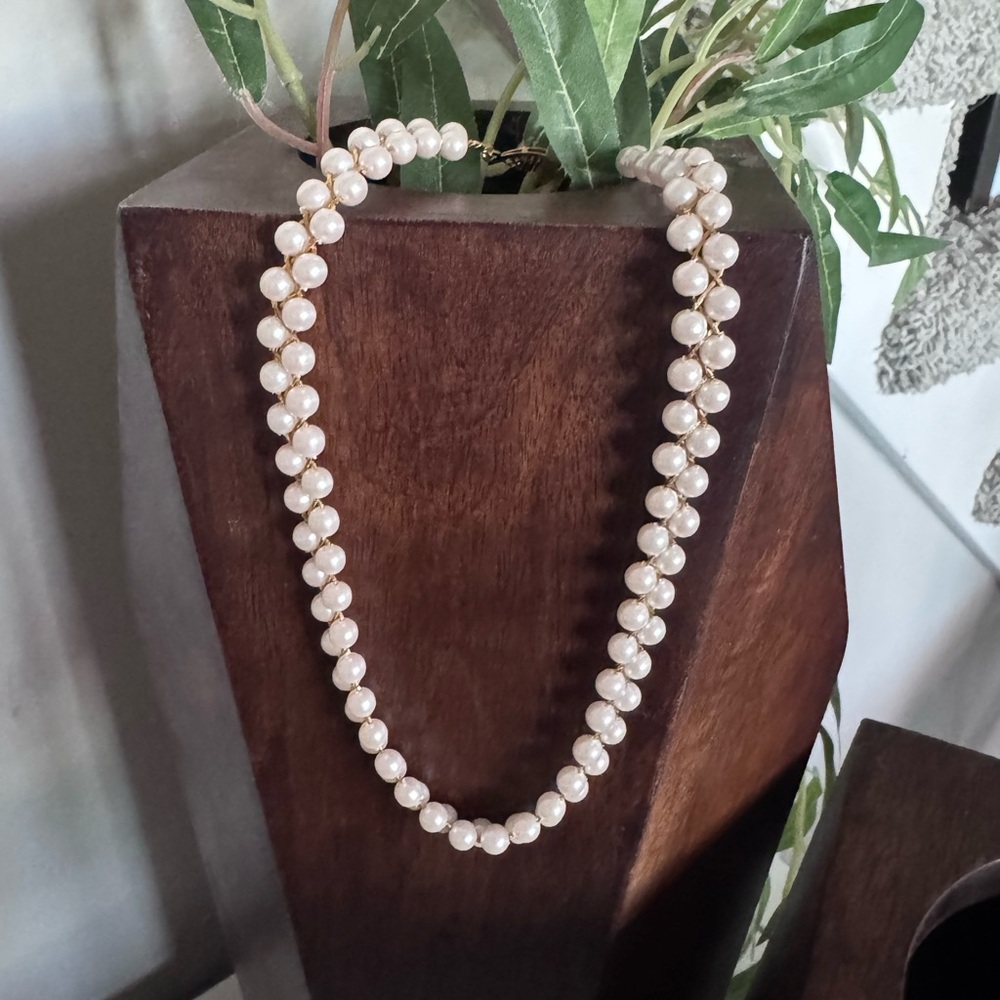 Vintage Avon Faux Pearl Necklace Gold Tone